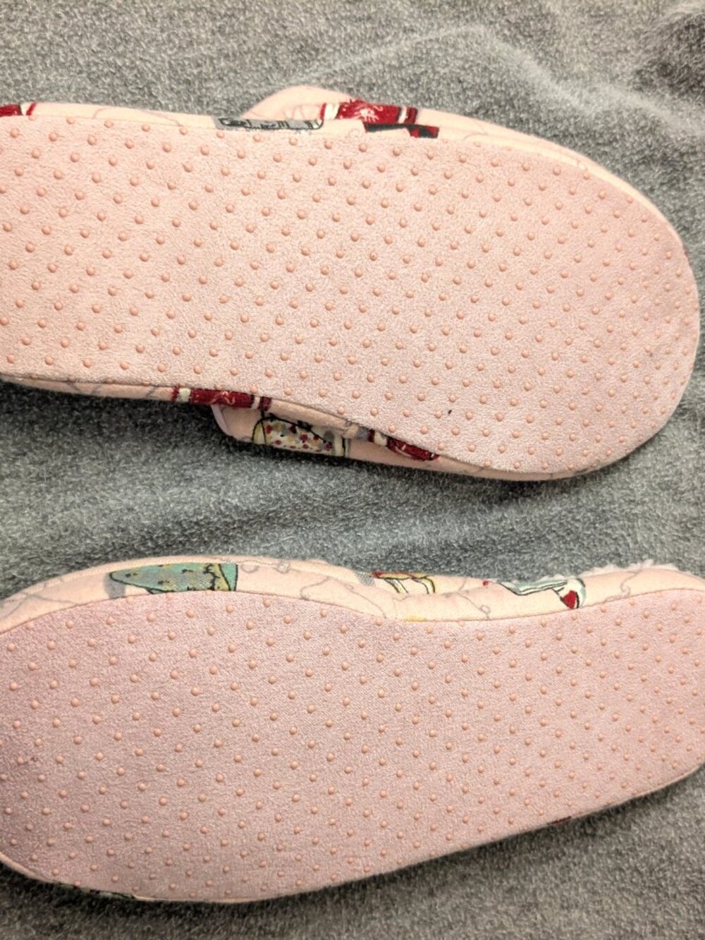 New! Tea Cup Themed Slippers 7 1/2-8 1/2 - Picture 2 of 4